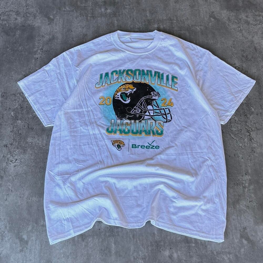 Vintage Y2K Jacksonville Jaguars Essential Graphic Shirt